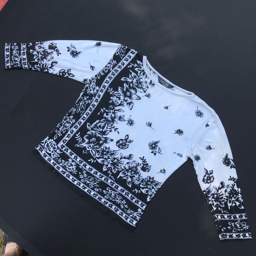 Take Two black and white 3/4 length sleeve top S.